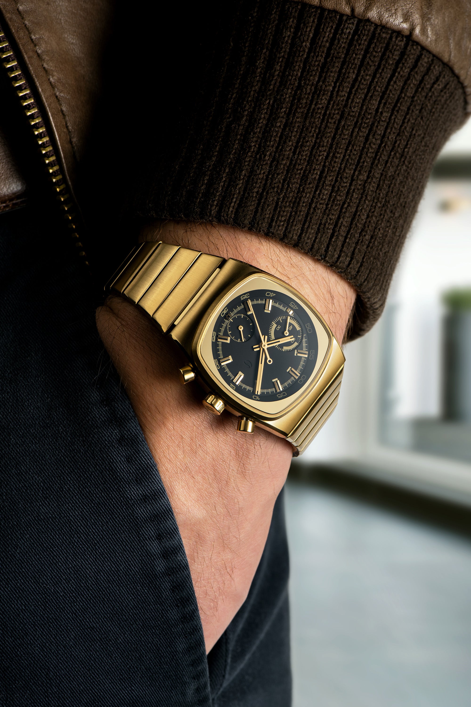 メトリック - ゴールド＆ブラック