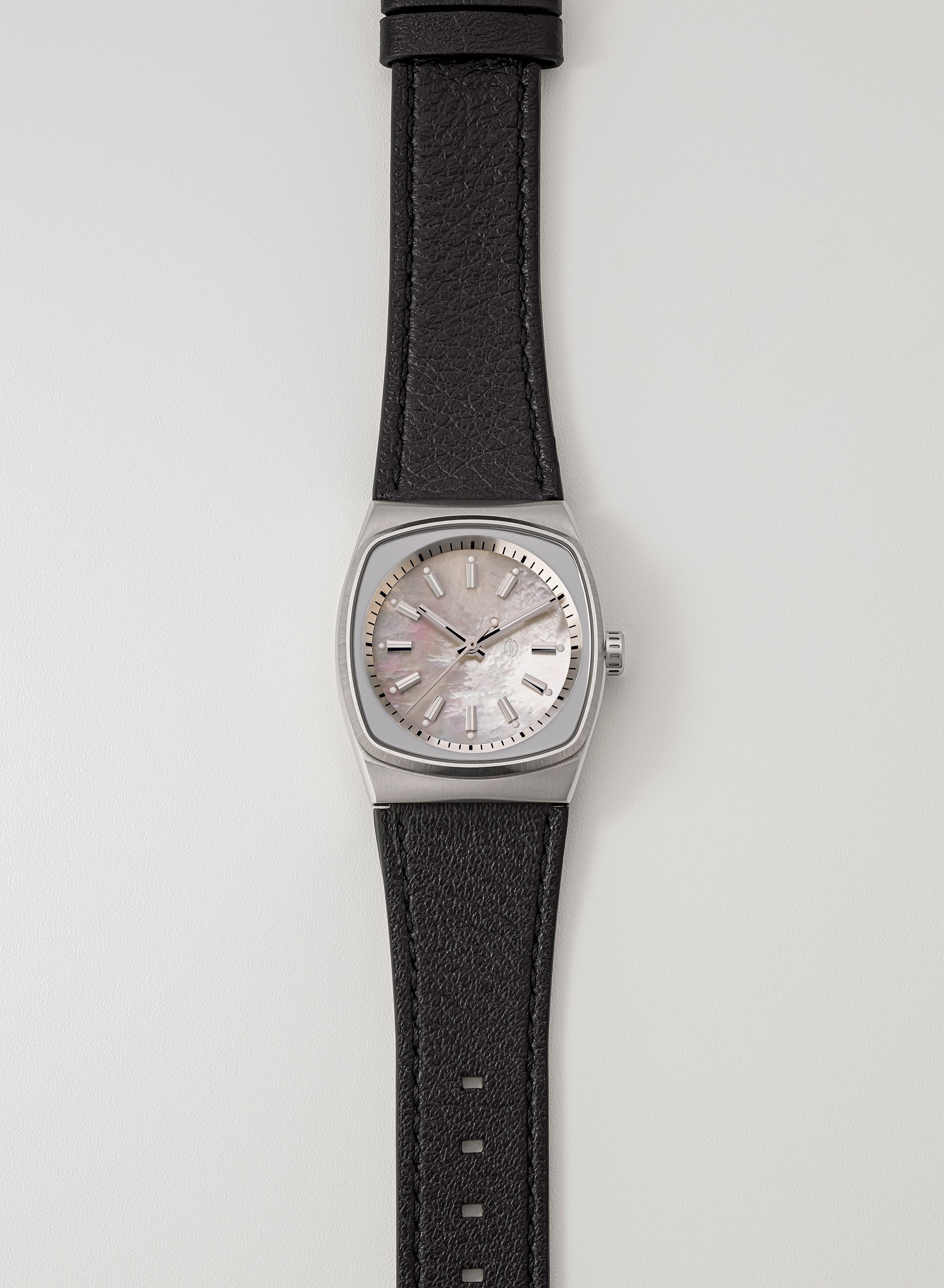 Metric Lite Leather Strap in Black 18.00mm