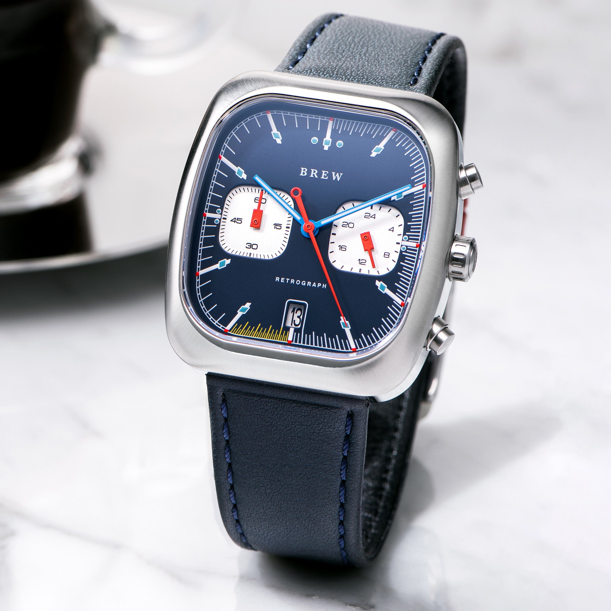 レトログラフ - テクニカラー – Brew Watches