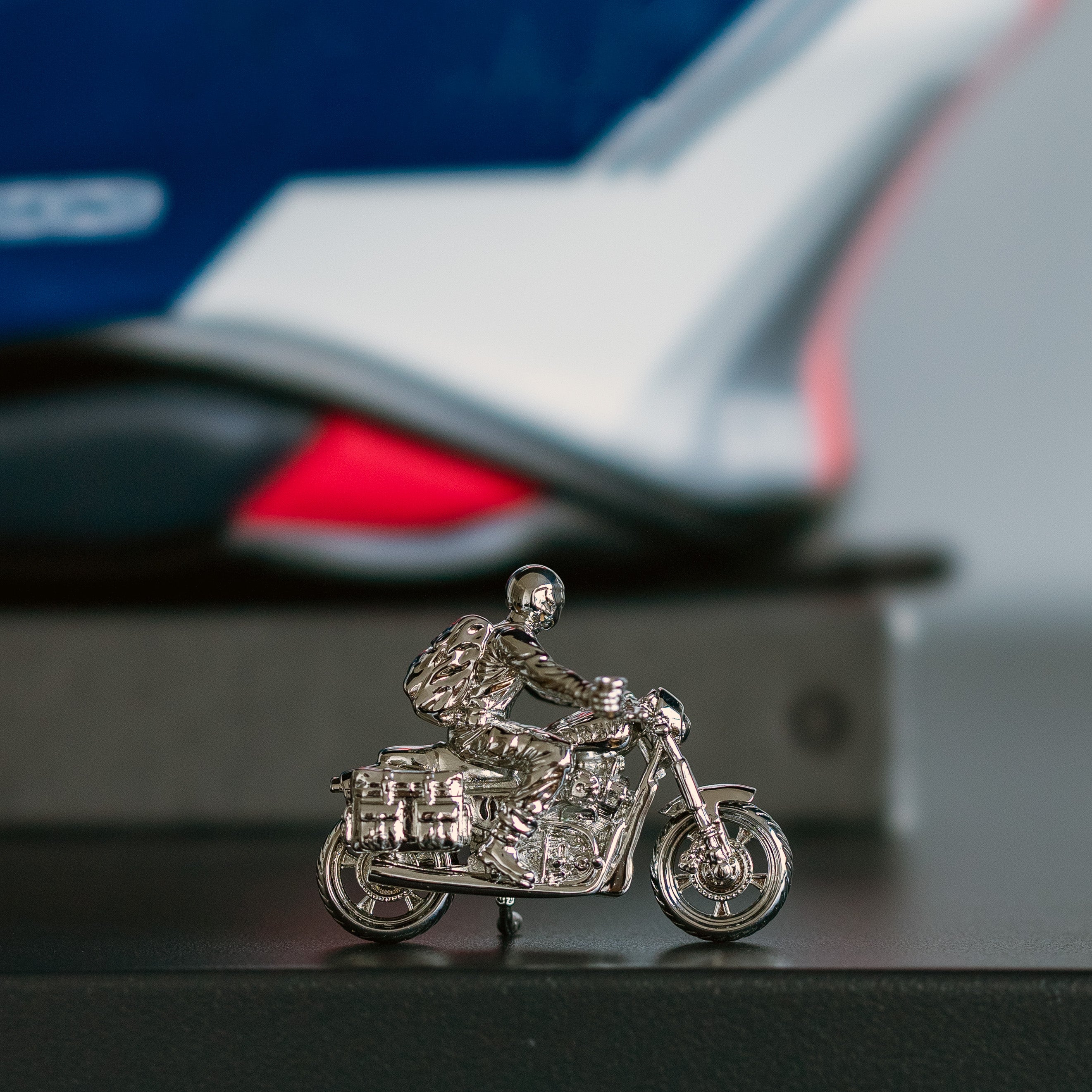 COLLECTIBLE MOTO ART