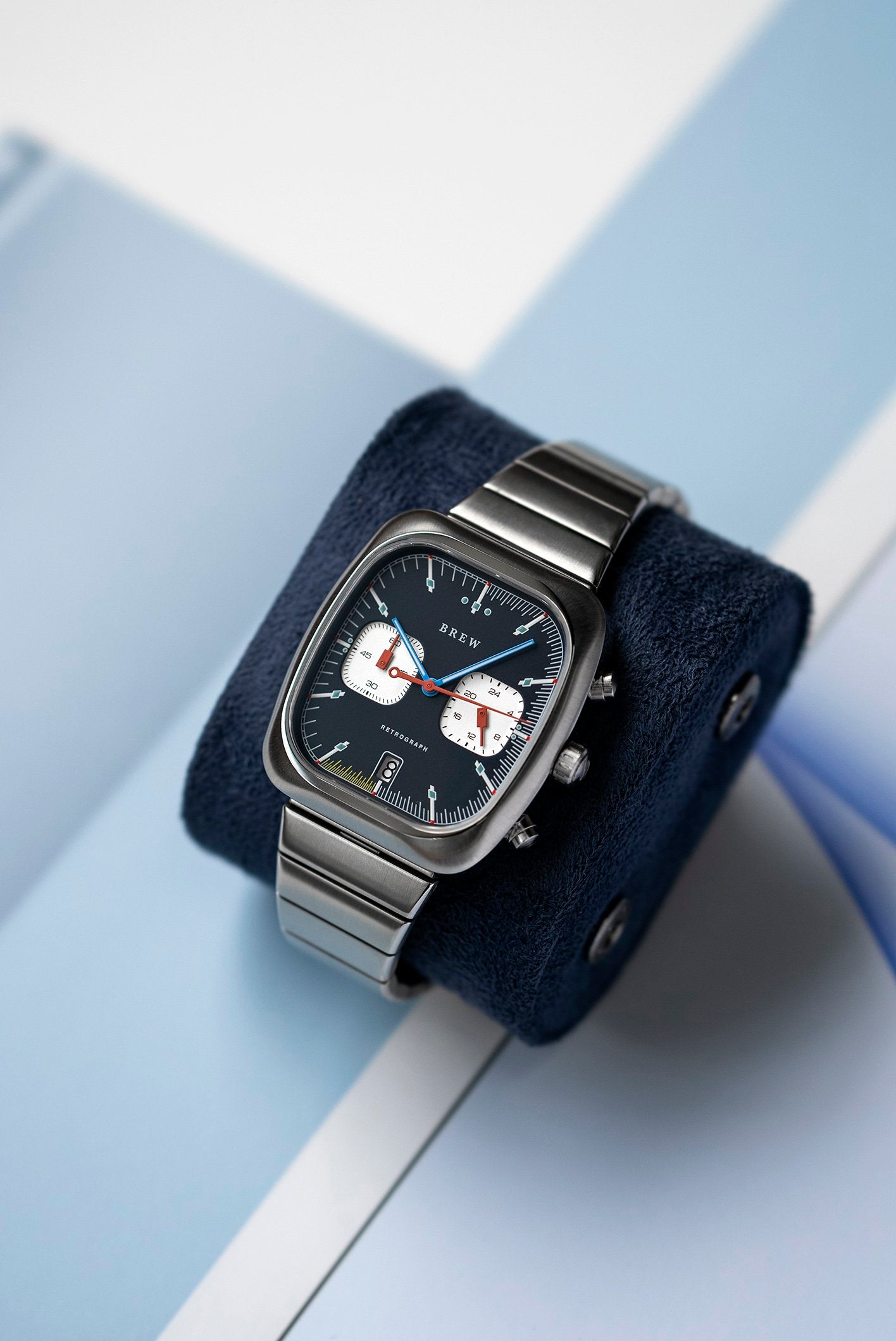 Vintage Stainless Steel Watch With Bracelet Vintage watch bracelets : r/VintageWatches main image 3